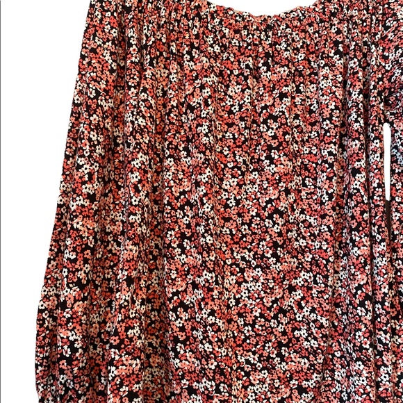 Michael Kors Long Sleeved Floral Top - Picture 4 of 13